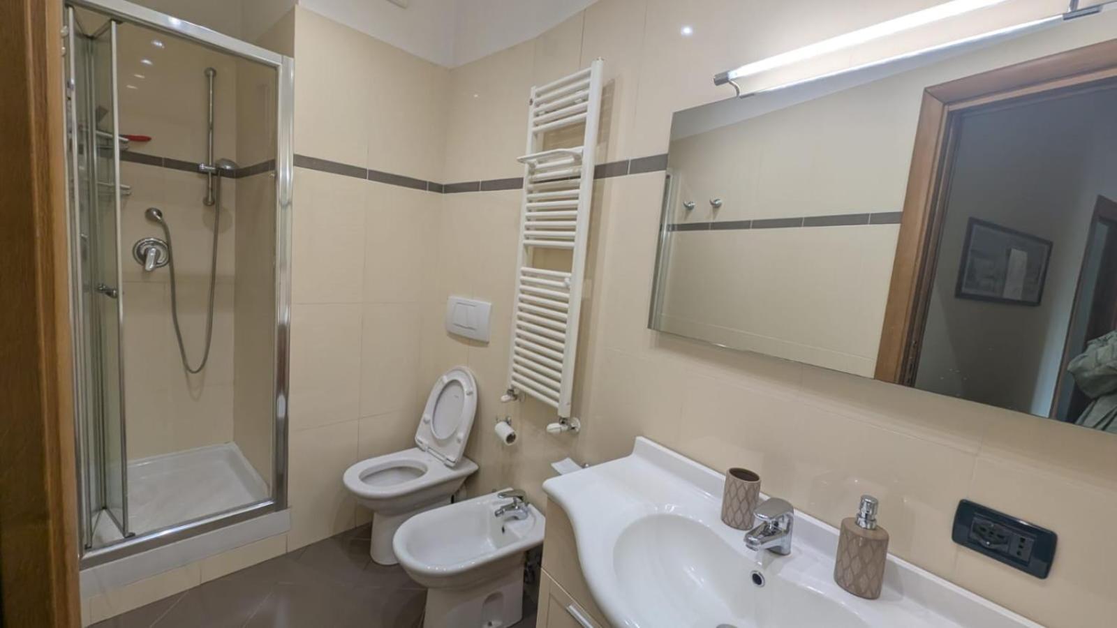 Appia Nuova Lucrezia Apartment Рим Экстерьер фото
